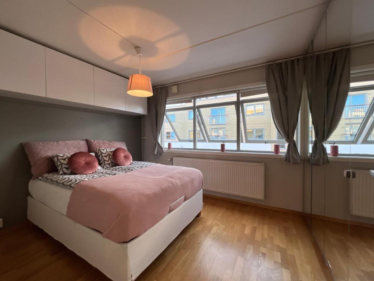 City Center Flat W Roof Top Terrace & Free Parking Oslo Exterior photo